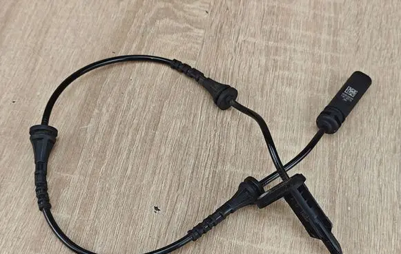 BMW 4 G22 G23 G24 G26 ABS rear brake sensor 6892609
