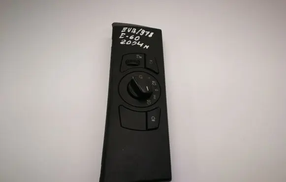 Light switch