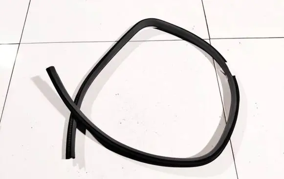 Honda CR-V Rubber seal front coupe door 