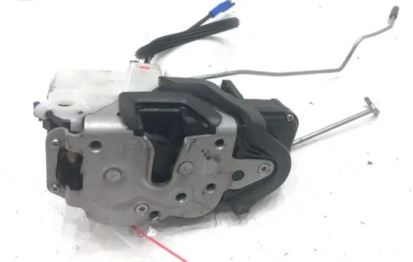 Opel Zafira C Front door lock 3023880