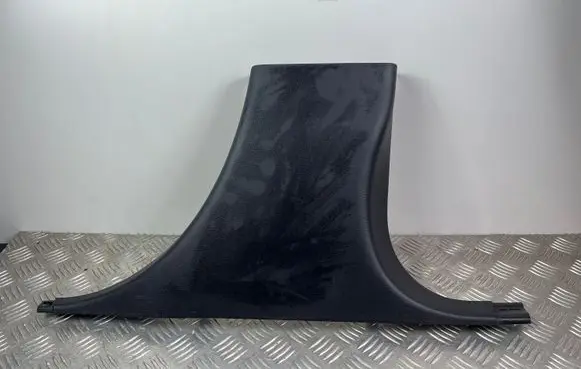 Jeep Grand Cherokee (B) pillar trim (bottom)