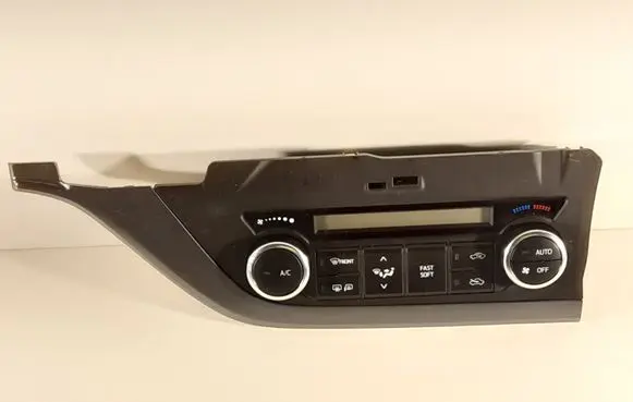 Toyota Auris E180 Climate control unit 5590002470 7034W41B 75F544
