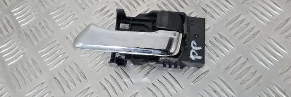 Isuzu D-Max Front door interior handle