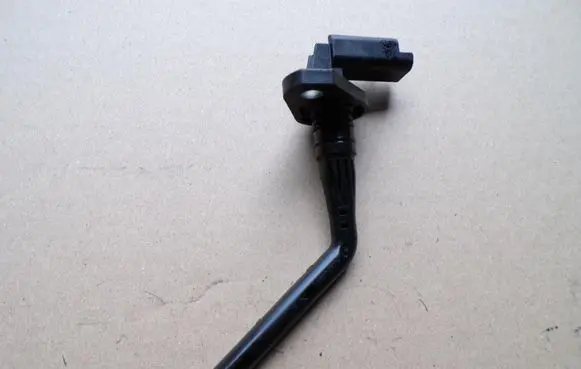 Peugeot 307 Oil level sensor 9835152080