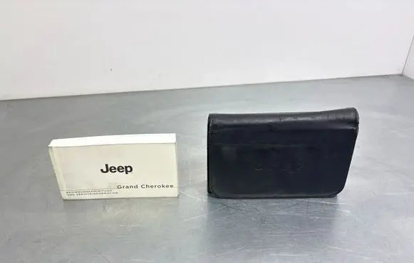 Jeep Grand Cherokee Owners service history hand book 