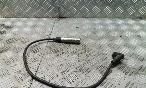 Volkswagen PASSAT B5 Plug wire 