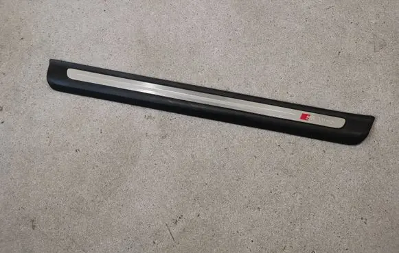 Audi TT TTS RS Mk3 8S Front sill trim cover 8S0853491A