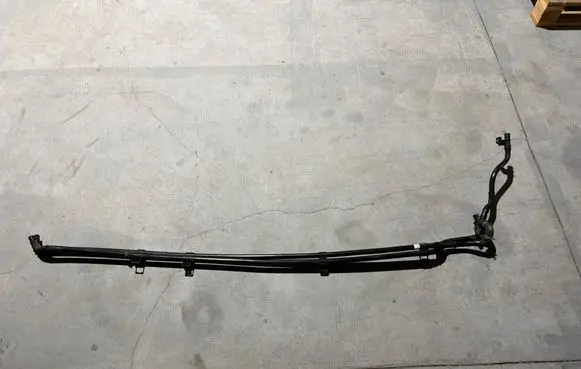 Audi e-tron Hybrid/electric vehicle battery cooling hoses/tubes 4KE145910K
