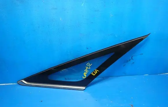 KIA Carens III Front door vent window glass four-door 