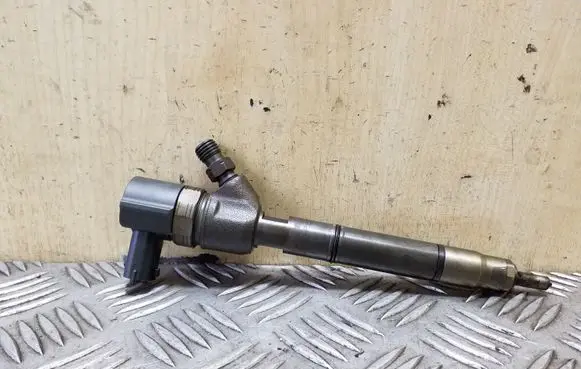 Hyundai i40 Fuel injector 0445110411 338002A800