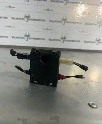 BMW 3 E90 E91 Antenna control unit 6934648 10819610