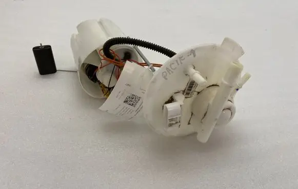 Chrysler Pacifica In-tank fuel pump 68184243AB