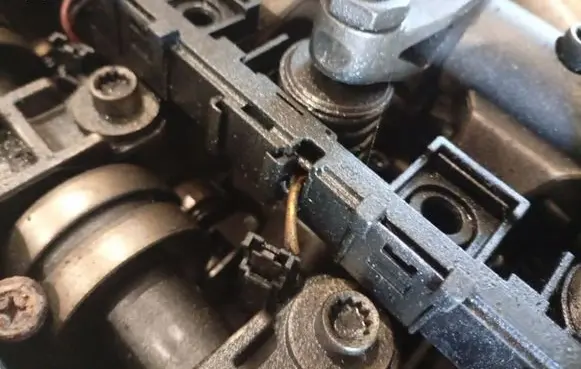 Audi A6 S6 C6 4F Fuel injector