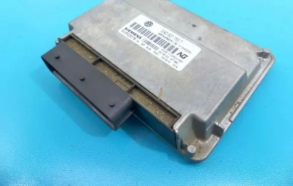 Volkswagen Touareg I Gearbox control unit/module 0AD927755T IMPRK1185563