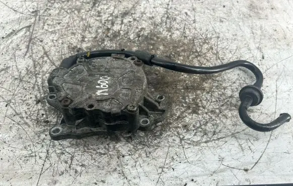 Skoda Yeti (5L) Vacuum pump 03L145100