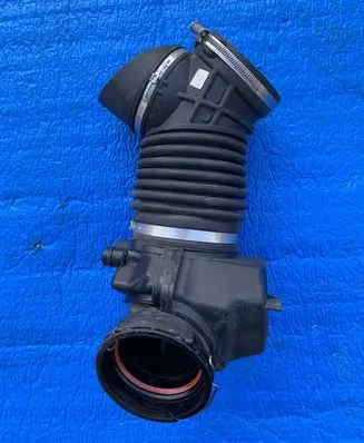 BMW 3 G20 G21 Intake resonator 72422774 18026310