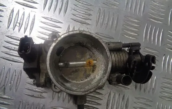 Hyundai Coupe Throttle valve position sensor 9600930002