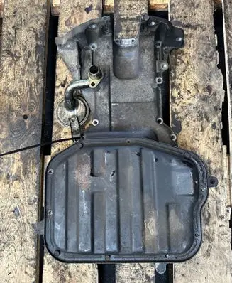 Nissan Primera Oil sump ER5