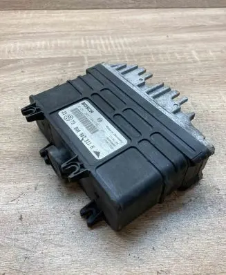 Volkswagen Golf III Engine control unit/module ECU 8A0907311H 0261203184 185