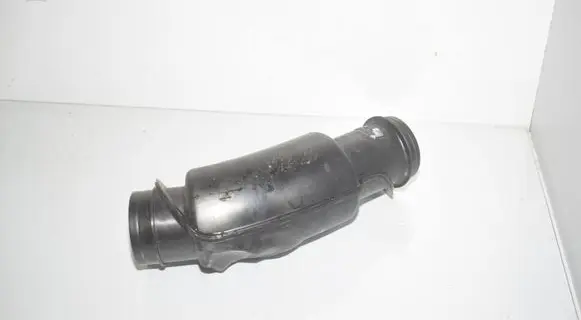 BMW X1 E84 Air intake duct part 7632501 13717632501 7588281