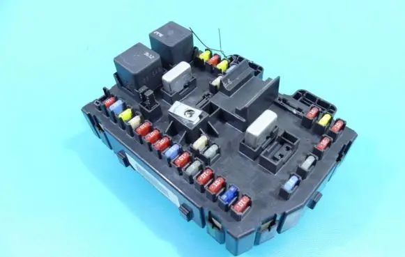 Suzuki XL7 II Central body control module 15947086 IMPRK1356056