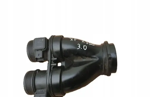 Jaguar XF X250 Mass air flow meter 9D613
