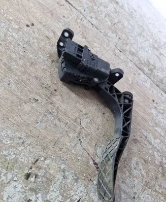 Audi A6 S6 C6 4F Accelerator throttle pedal 4F1723523B 6PV00898406