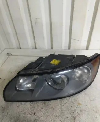 Volvo V50 Headlight/headlamp 30698885 0301198203