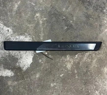 Lexus ES VII XZ10 Front sill trim cover 6791133150