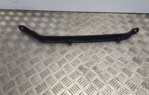 Fuel tank mounting bracket