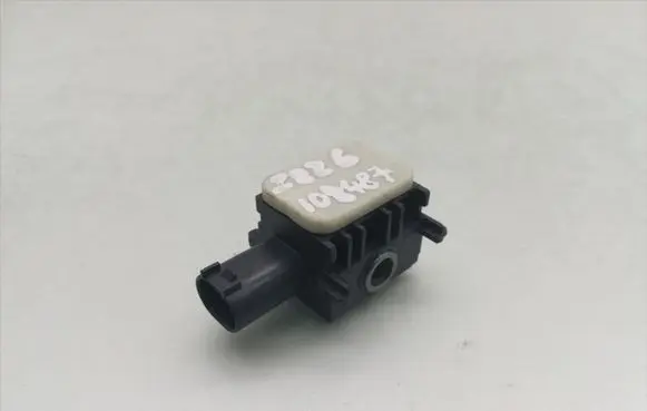 Mercedes-Benz R W251 Airbag deployment crash/impact sensor 0038202826 310706 402786