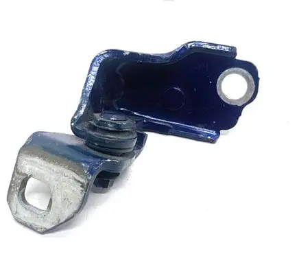Ford Fusion II Front door lower hinge P001A