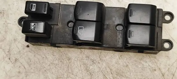 Subaru Forester SH Electric window control switch 157447