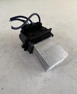 Dodge Nitro Heater blower motor/fan resistor 04885482ACA 04885482AC 04885482A