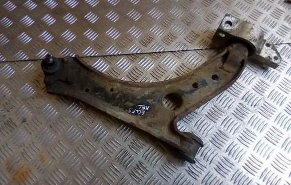 Volkswagen Golf V Front lower control arm/wishbone