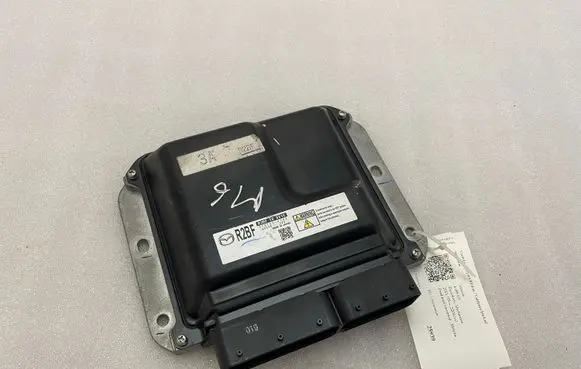 Mazda 6 Engine control unit/module R2BF18881C 2757000192