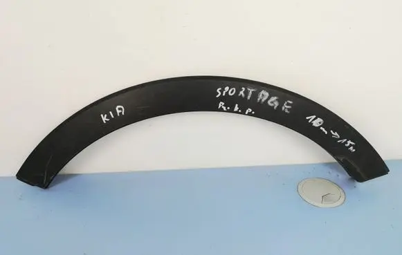 KIA Sportage Front arch trim 877113U000
