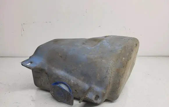 Volkswagen Golf III Lamp washer fluid tank 1H0955453