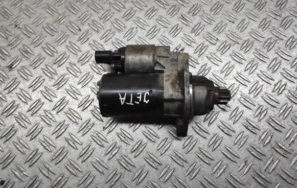 Volkswagen Jetta VI Starter motor 02M911024R