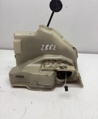 Volkswagen Golf V Rear door lock 1K0837349