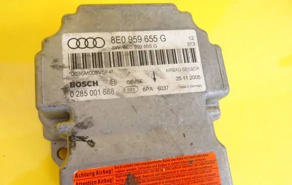 Audi A4 S4 B7 8E 8H Airbag control unit/module 8E0959655G