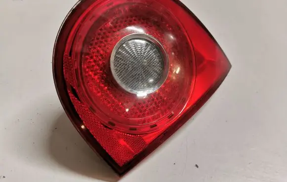 Volkswagen Golf V Tailgate rear/tail lights 1K6945094E