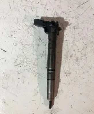 Audi A4 S4 B8 8K Fuel injector 0445116030 03L130277