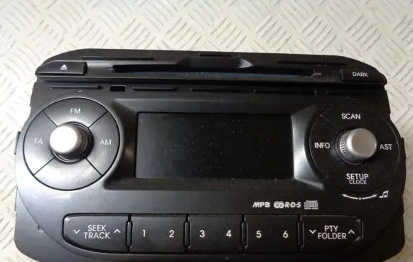 KIA Picanto Radio/CD/DVD/GPS head unit 961701Y201
