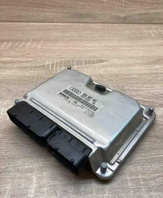 Audi A4 S4 B6 8E 8H Engine control unit/module ECU 8E0907401 0281010492