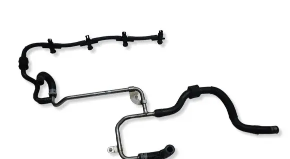 Volkswagen PASSAT B6 Fuel return line/hose 03L201360G