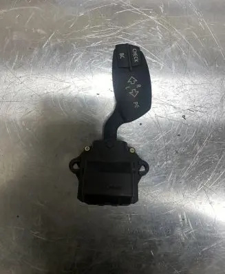 BMW 5 E60 E61 Indicator stalk 6924103