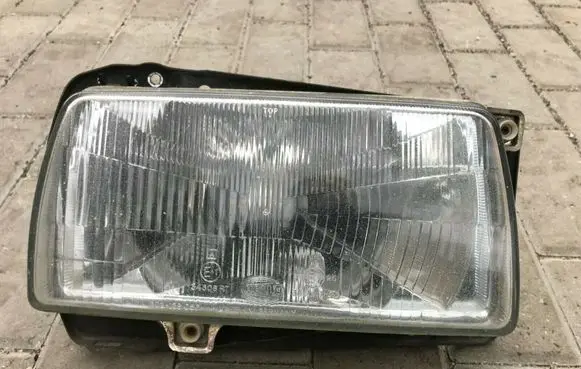 Volkswagen Jetta II Headlight/headlamp 165941006