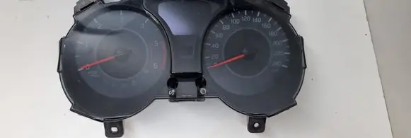 Nissan Juke I F15 Speedometer (instrument cluster)