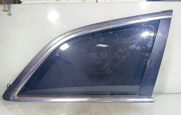 Audi Q7 4L Rear side window 43r001583